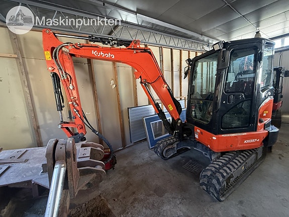 Kubota KX037-4