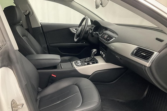 Audi A7 2 of 5