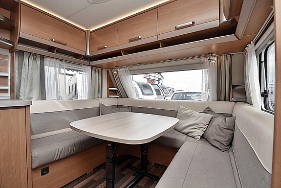 Knaus 650 UDF Sport, Barnkammare/Dubbelbädd 5 of 5