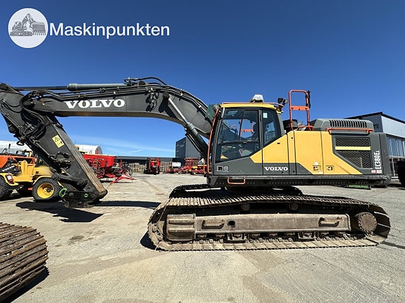 Volvo ec380el med grävsystem och redskap