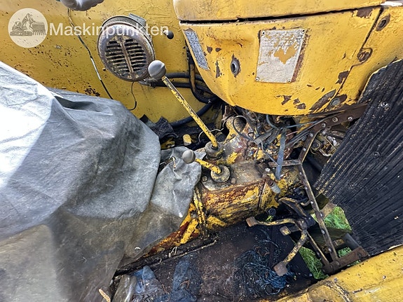 Traktorgrävare Massey ferguson 16 of 27