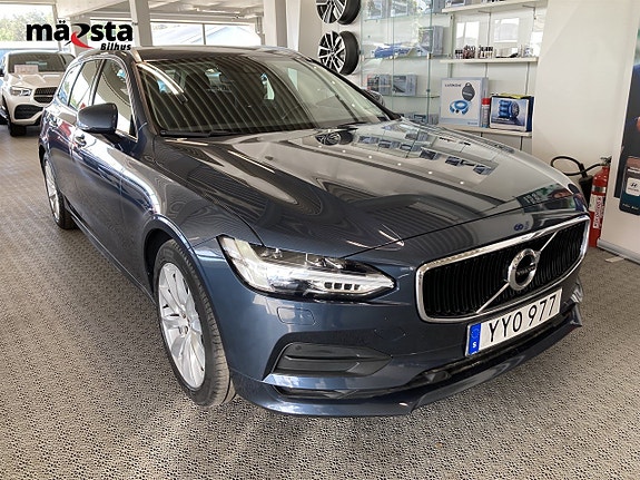 Volvo V90 2 of 5