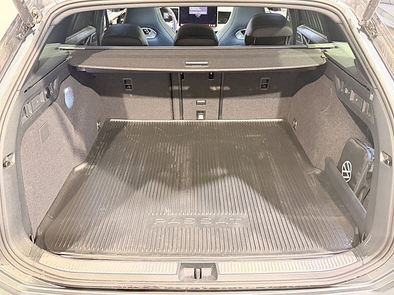 Volkswagen Passat 6 of 9