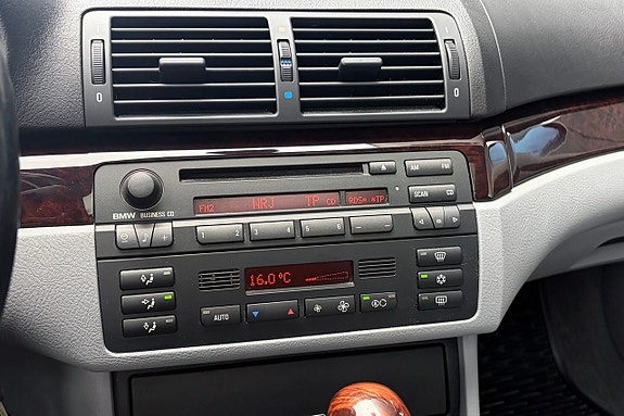 BMW 330Ci 15 of 19