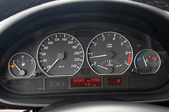 BMW 330Ci 13 of 19