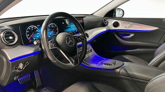 Mercedes-Benz E220 d 4 of 5