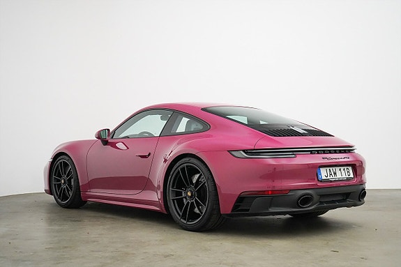 Porsche 911 Carrera 4 GTS 5 of 5