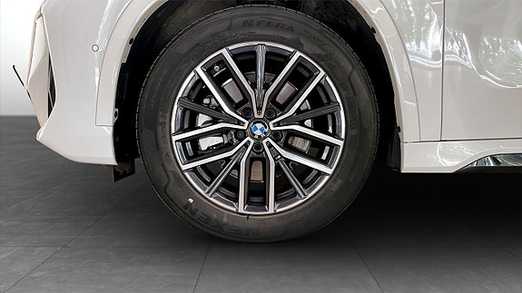 BMW X1 9 of 9