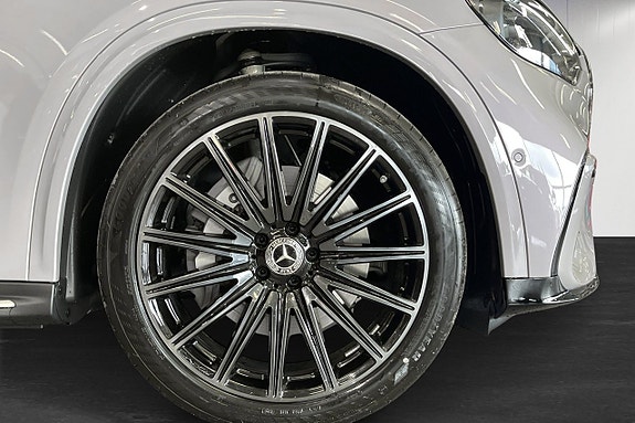 Mercedes-Benz GLC400 4 of 5