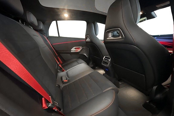 Mercedes-Benz GLC400 9 of 17