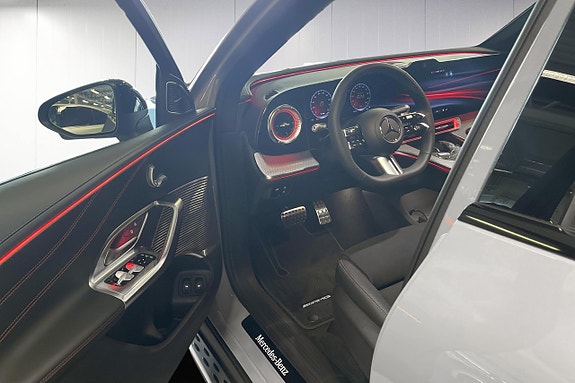 Mercedes-Benz GLC400 12 of 17