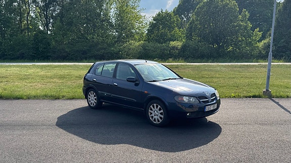 Nissan Almera