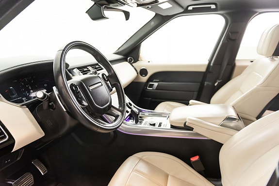 Land Rover Range Rover Sport 4 of 5