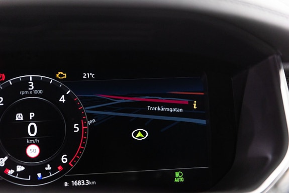 Land Rover Range Rover Sport 22 of 30