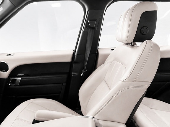 Land Rover Range Rover Sport 28 of 30