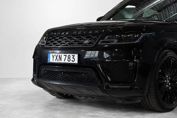 Land Rover Range Rover Sport 15 of 30