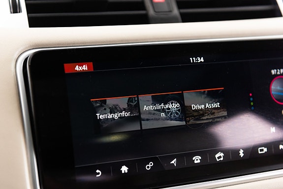 Land Rover Range Rover Sport 25 of 30