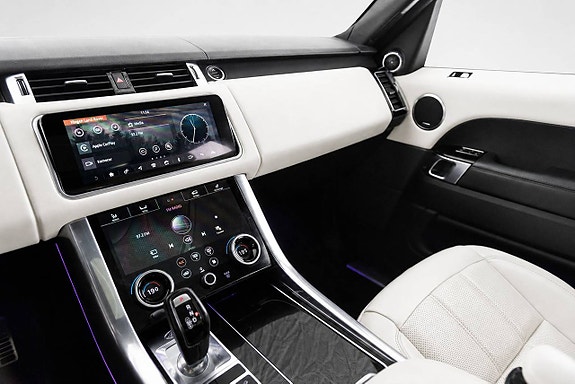 Land Rover Range Rover Sport 6 of 30