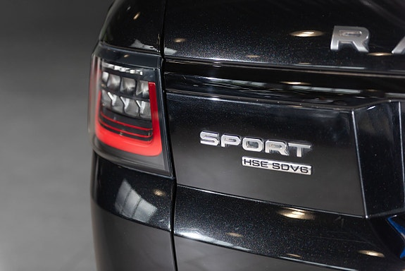 Land Rover Range Rover Sport 15 of 30