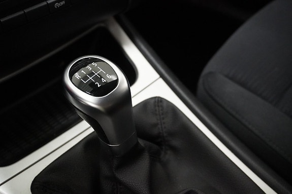 BMW 116i 15 of 16