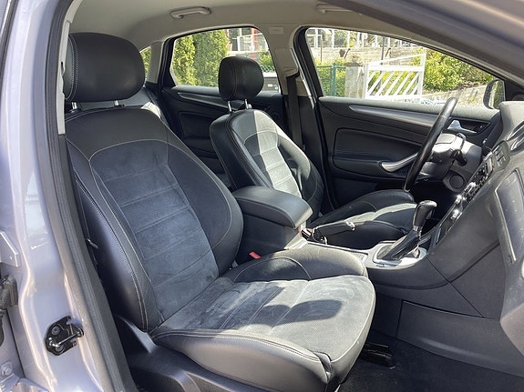 Ford Mondeo 12 of 23