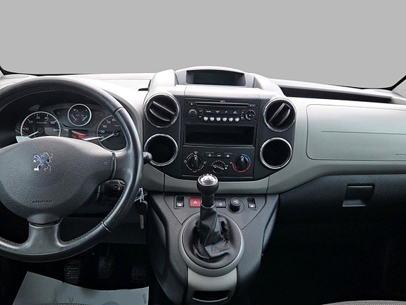 Peugeot Partner Tepee 14 of 16