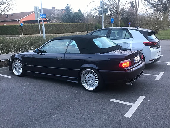 BMW 328i 5 of 5