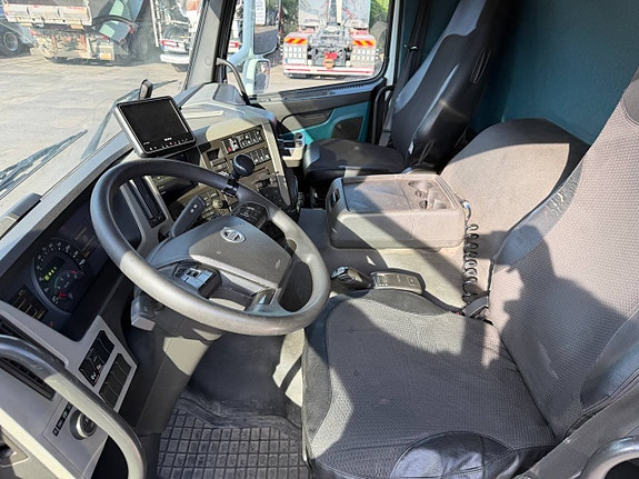 Volvo FM420, Skåpbil + värme, 48.000mil, Ny serv & Ny besikt 10 of 12