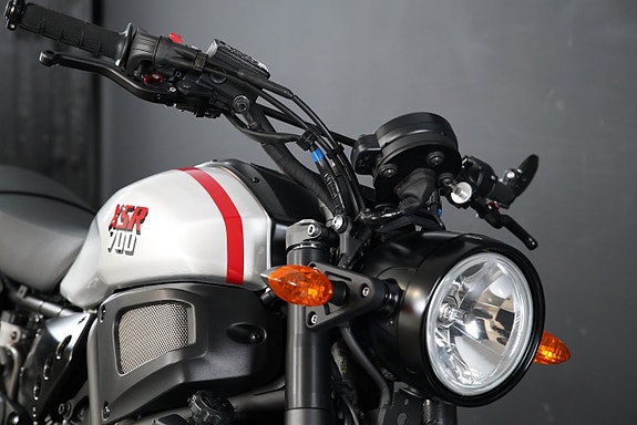 Yamaha XSR 700 Acrapovic 7 of 13