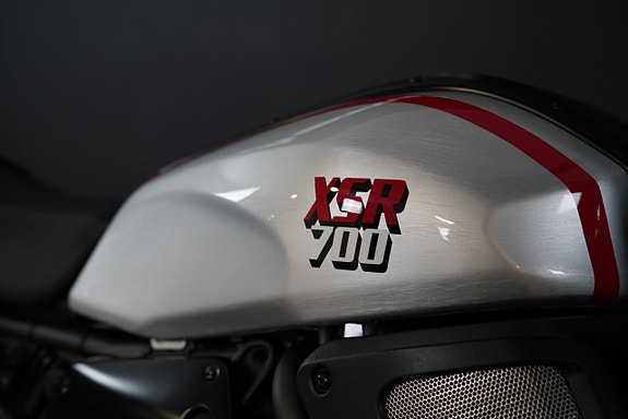 Yamaha XSR 700 Acrapovic 8 of 13