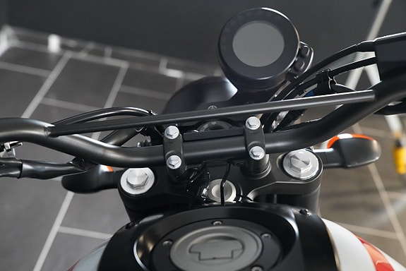 Yamaha XSR 700 Acrapovic 11 of 13