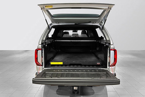 Volkswagen Amarok 5 of 5