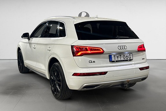 Audi Q5 4 of 5