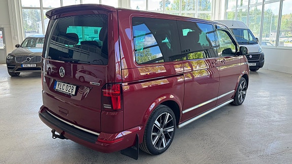 Volkswagen Multivan 2 of 5