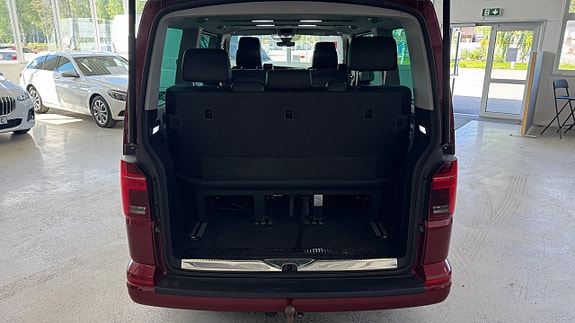 Volkswagen Multivan 5 of 5