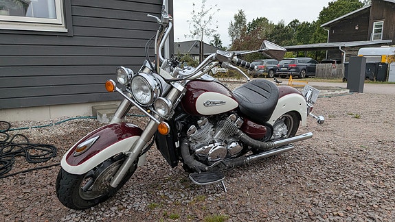 Yamaha XVZ1300A 3 of 4
