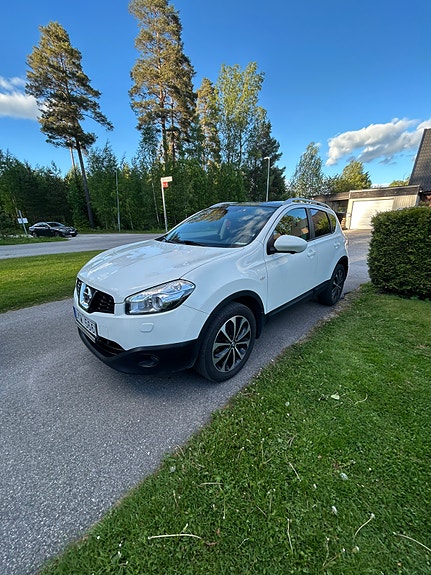 Nissan Qashqai 2 of 5