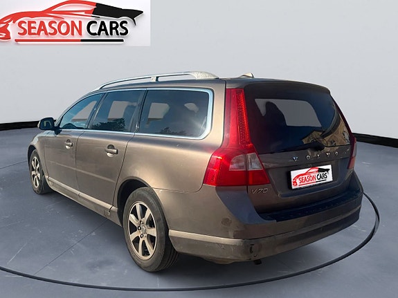 Volvo V70 7 of 13