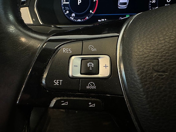 Volkswagen Passat 20 of 30