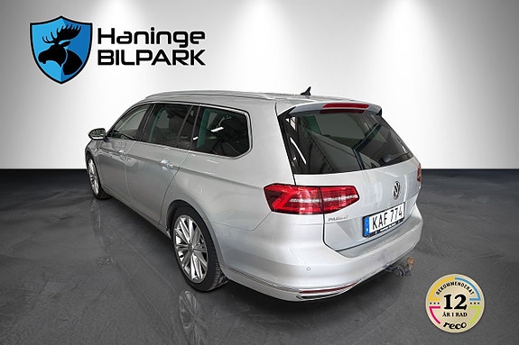 Volkswagen Passat 8 of 24