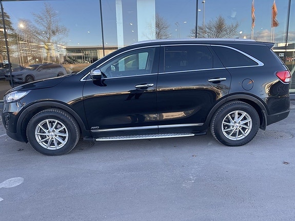 Kia Sorento 3 of 5