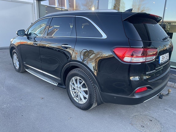 Kia Sorento 4 of 5