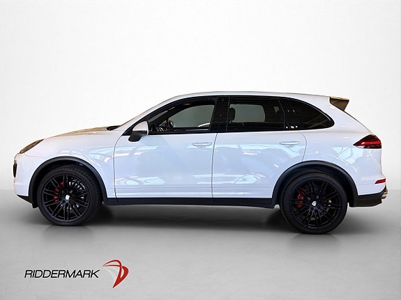 Porsche Cayenne S 5 of 5