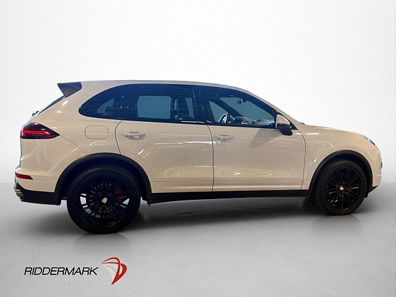 Porsche Cayenne S 6 of 30