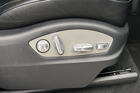 Porsche Cayenne S 19 of 30