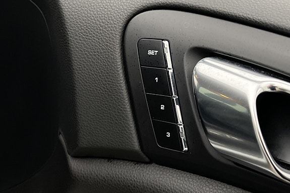 Porsche Cayenne S 22 of 30