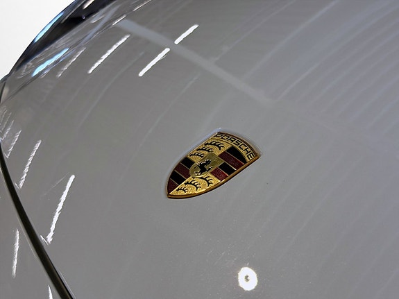 Porsche Cayenne S 9 of 30