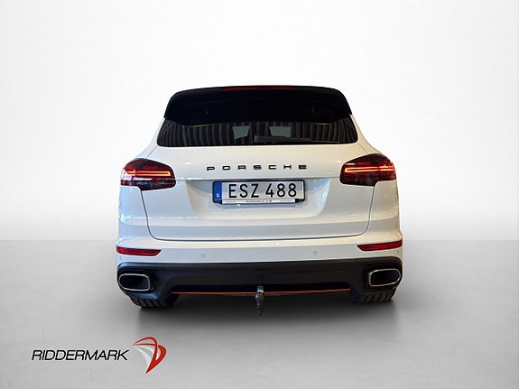 Porsche Cayenne S 5 of 5