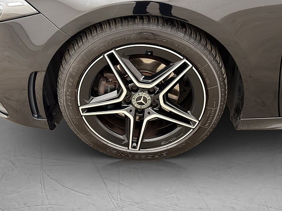 Mercedes-Benz A180 27 of 28