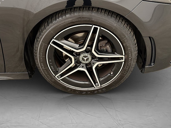 Mercedes-Benz A180 26 of 28